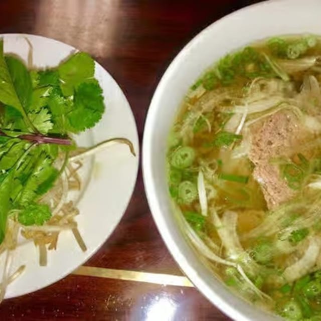 P5- Rare Beef & Meatballs - Pho Tai Bo Vien.