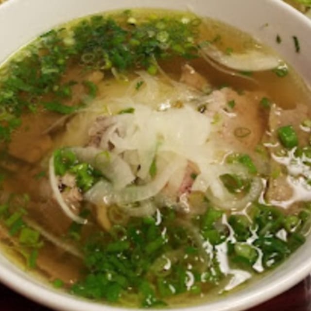 P8- Rare Beef, Flank & Brisket - Pho Tai Nam Chin.