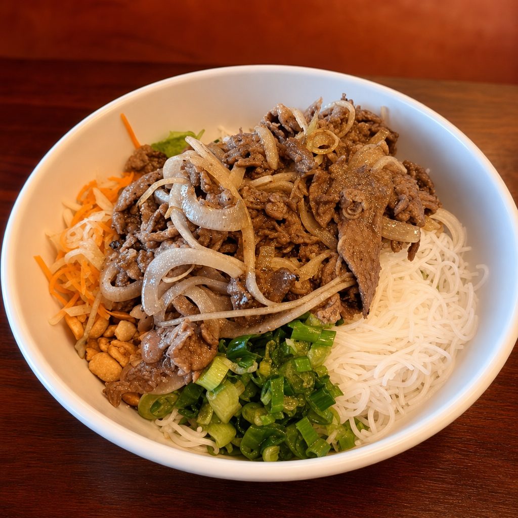 B9- Vermicelli with Stir-Fry Lemongrass Beef.